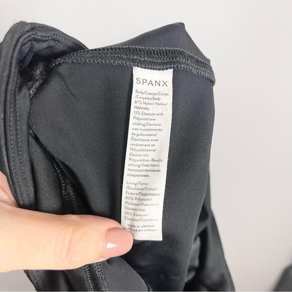 Spanx Camo Leggings Women’s Activewear Pants size S Black - Picture 7 of 7